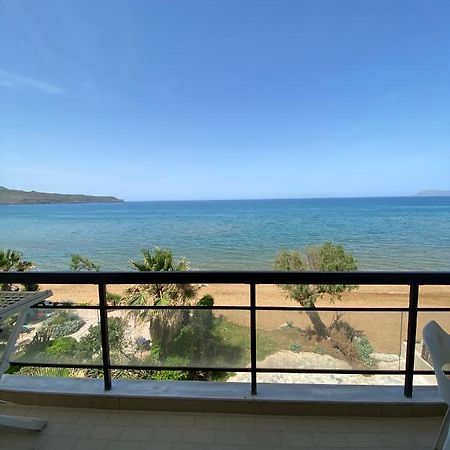 Nefeli Rooms Agia Marina Buitenkant foto