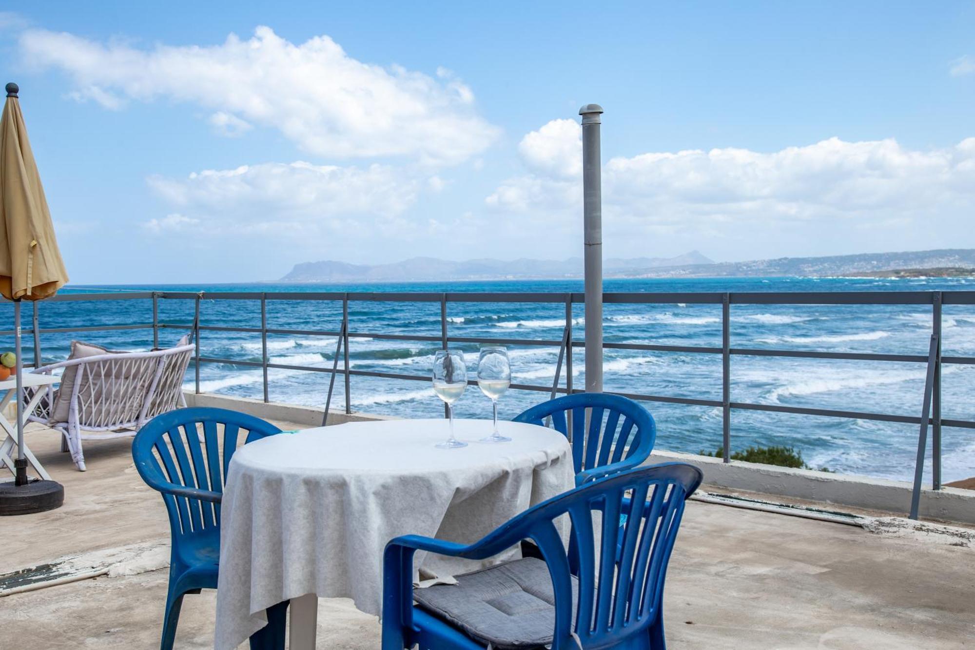 Nefeli Rooms Agia Marina Buitenkant foto