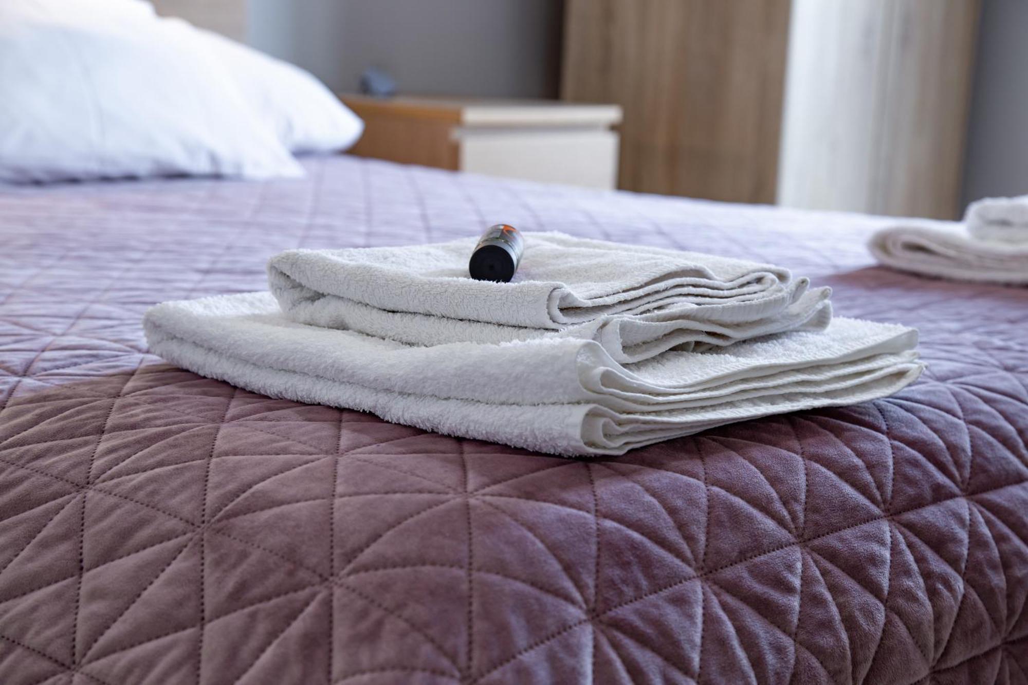 Nefeli Rooms Agia Marina Buitenkant foto