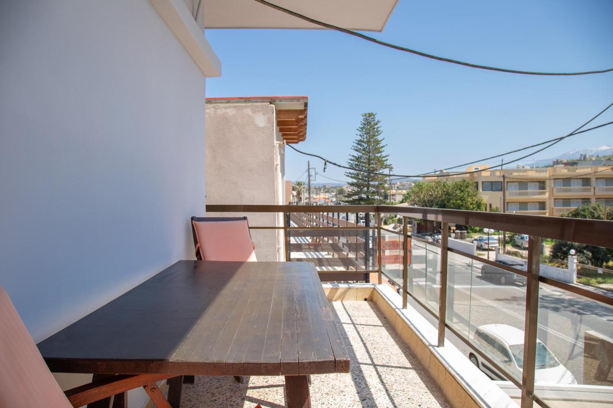 Nefeli Rooms Agia Marina Buitenkant foto